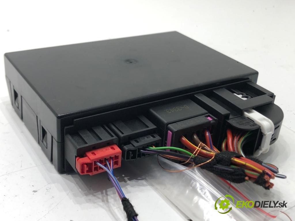 AUDI A6 C8 Avant (4A5) 2018 - 2022    40 TDI Mild Hybrid quattro 150 kW [204 KM] Hybryda silnik Diesla / elektryczny 2018 - 2022  Modul ťažného oka 8N5907383D (Ostatné)