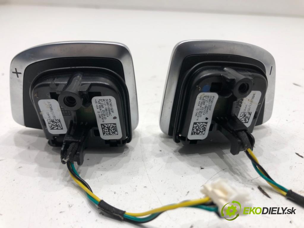 AUDI A6 C8 Kombi 2023 150 kW 40 TDI Mild Hybrid quattro 1968 lopatky: 4N0951523F