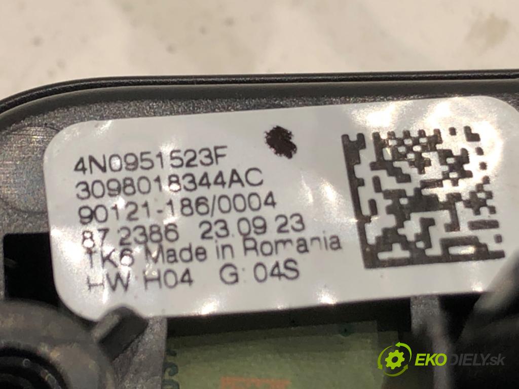 AUDI A6 C8 Kombi 2023 150 kW 40 TDI Mild Hybrid quattro 1968 lopatky: 4N0951523F