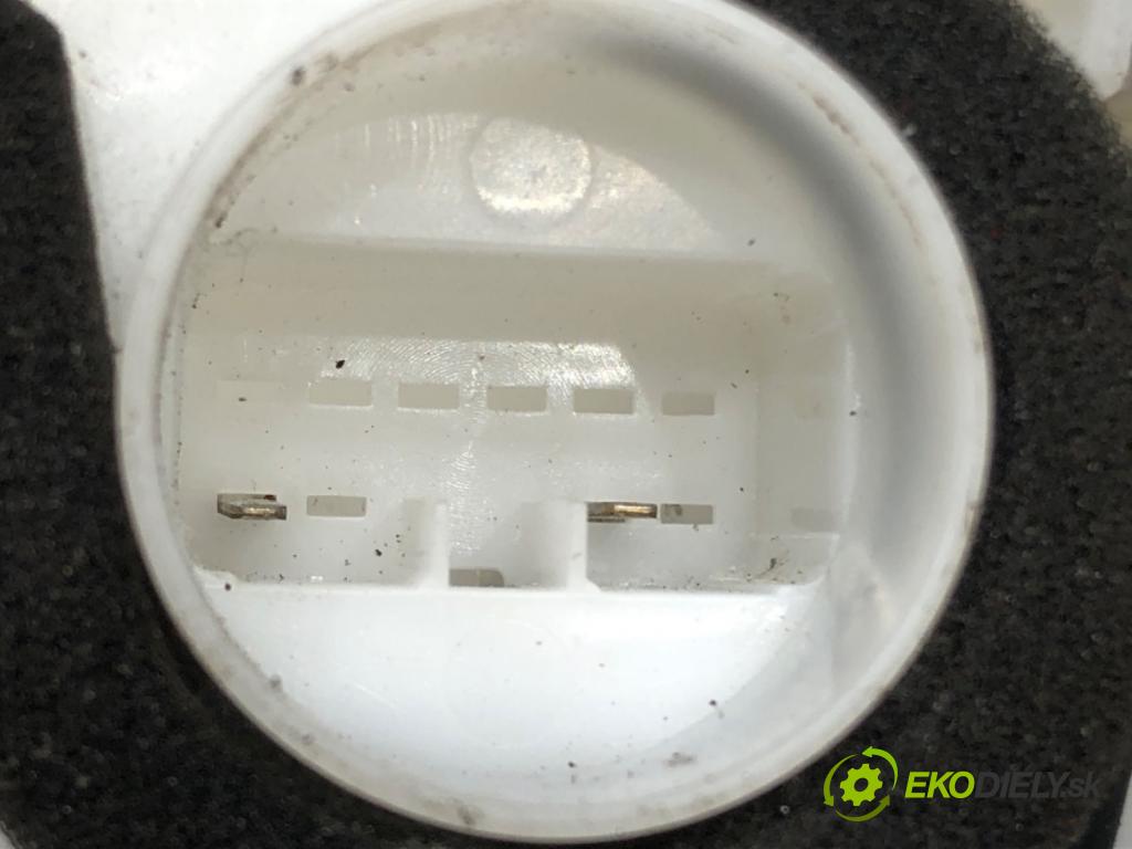 SUZUKI SX4 (EY, GY) 2006 - 2022    1.6 VVT (RW 416) 88 kW [120 KM] benzyna 2009 - 2022  zámok dveře levý zadní část 82302-79J22