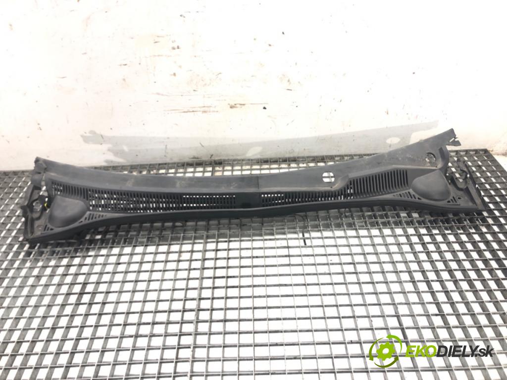 SUZUKI SX4 (EY, GY) 2006 - 2022    1.6 VVT (RW 416) 88 kW [120 KM] benzyna 2009 - 2022  Torpédo, plast pod čelné okno 72341-79J1 (Torpéda)