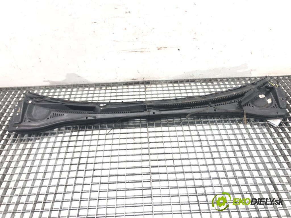 SUZUKI SX4 (EY, GY) 2006 - 2022    1.6 VVT (RW 416) 88 kW [120 KM] benzyna 2009 - 2022  Torpédo, plast pod čelné okno 72341-79J1 (Torpéda)