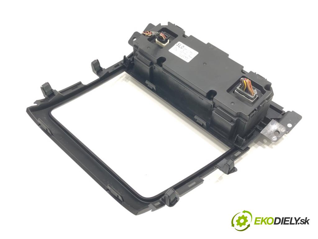 SUZUKI SX4 (EY, GY) 2006 - 2022    1.6 VVT (RW 416) 88 kW [120 KM] benzyna 2009 - 2022  Panel ovládania kúrenia 39510-55L00 (Prepínače, spínače, tlačidlá a ovládače kúrenia)