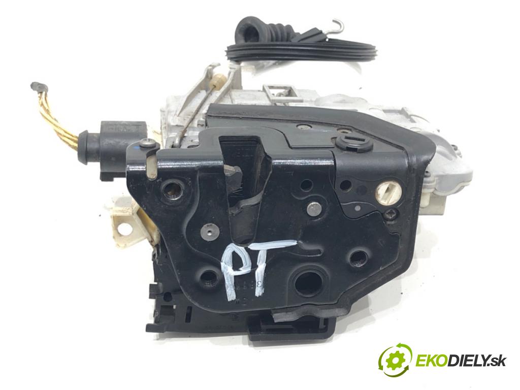 VW PASSAT B7 (362) 2010 - 2015    2.0 TDI 125 kW [170 KM] olej napędowy 2010 - 2014  zámok dveře pravý zadní část 3C4839016A