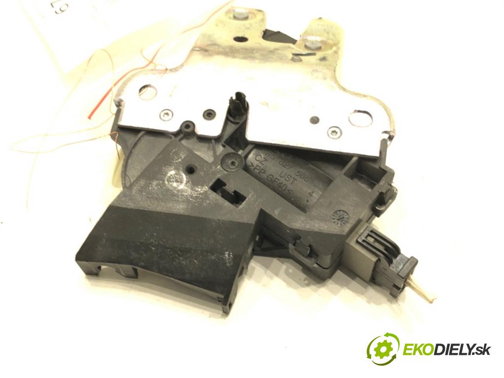 VW PASSAT B7 sedan 2011 125 kW 2.0 TDI 1968 zámok dveří zadní část 4F5827505D