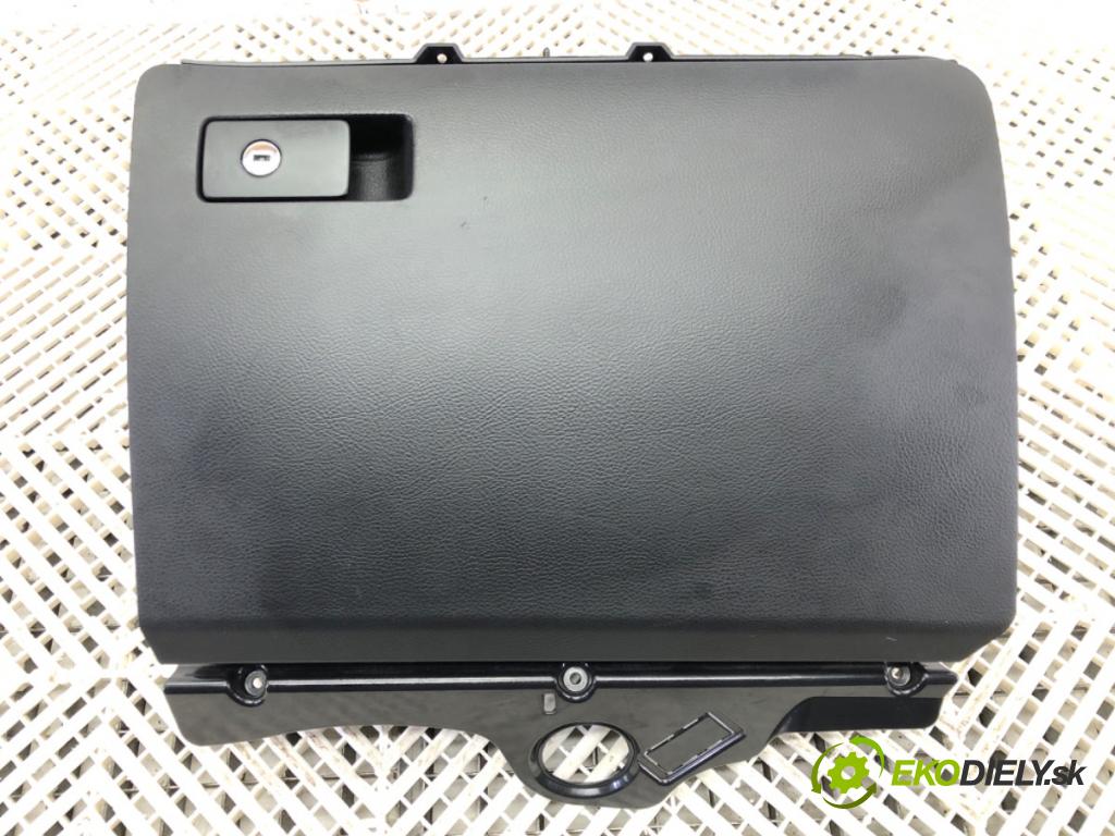 VW PASSAT B7 (362) 2010 - 2015    2.0 TDI 125 kW [170 KM] olej napędowy 2010 - 2014  Priehradka, kastlík spolujazdca 3C1857114E (Priehradky, kastlíky)