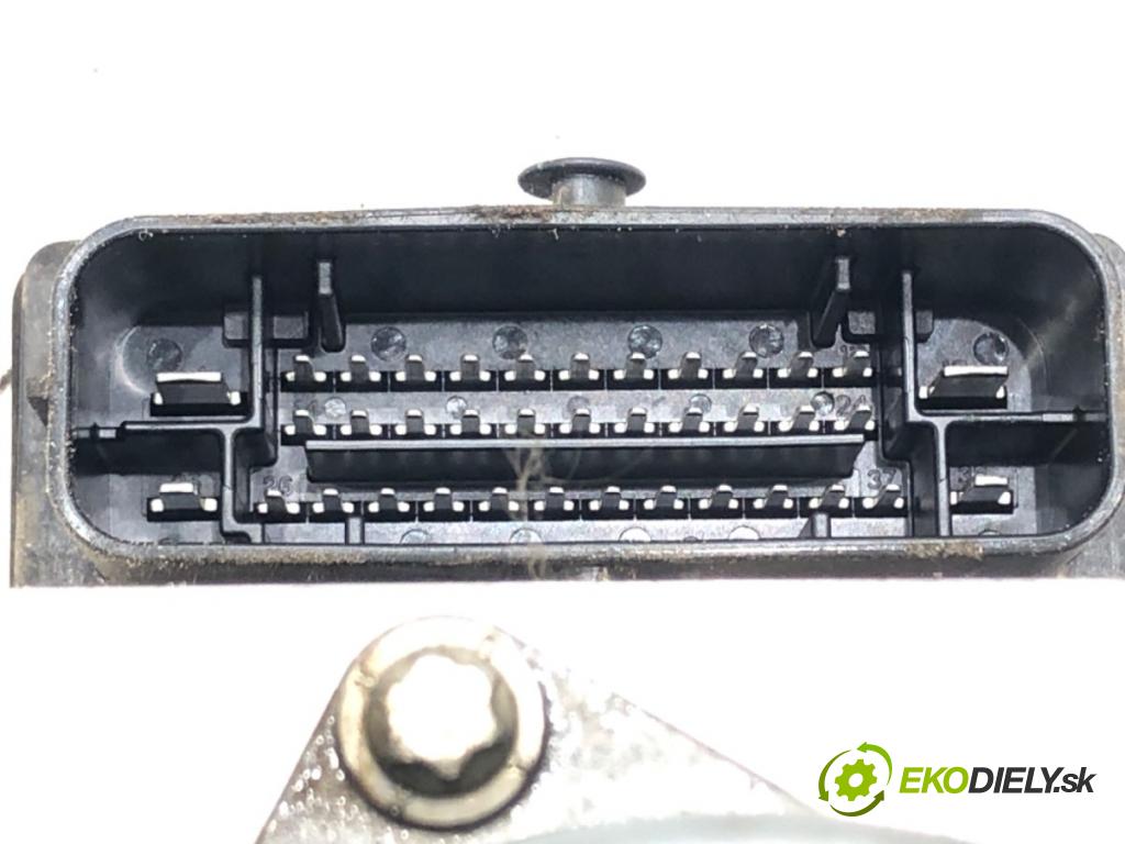 VW PASSAT B7 (362) 2010 - 2015    2.0 TDI 125 kW [170 KM] olej napędowy 2010 - 2014  pumpa ABS 3AA614109AB (Pumpy brzdové)