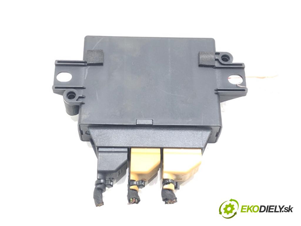 VW PASSAT B7 (362) 2010 - 2015    2.0 TDI 125 kW [170 KM] olej napędowy 2010 - 2014  Modul PDC 3AE919475 (Ostatné)