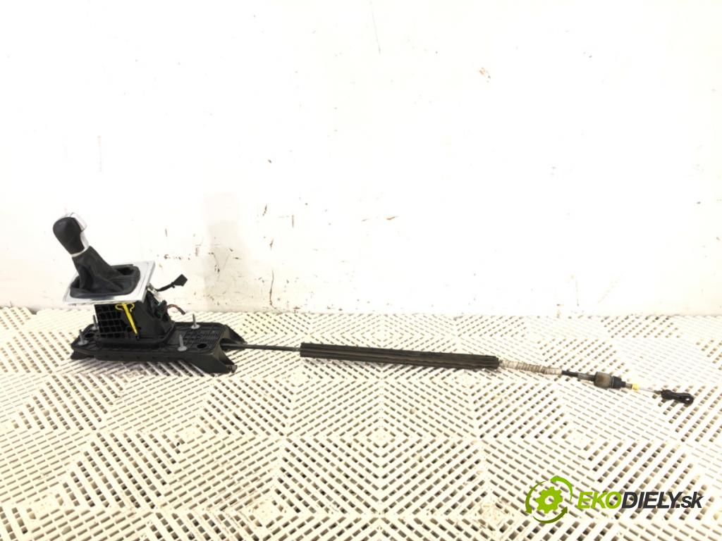 VW PASSAT B7 (362) 2010 - 2015    2.0 TDI 125 kW [170 KM] olej napędowy 2010 - 2014  Kulisa 3C1713025S (Rýchlostné páky / kulisy)