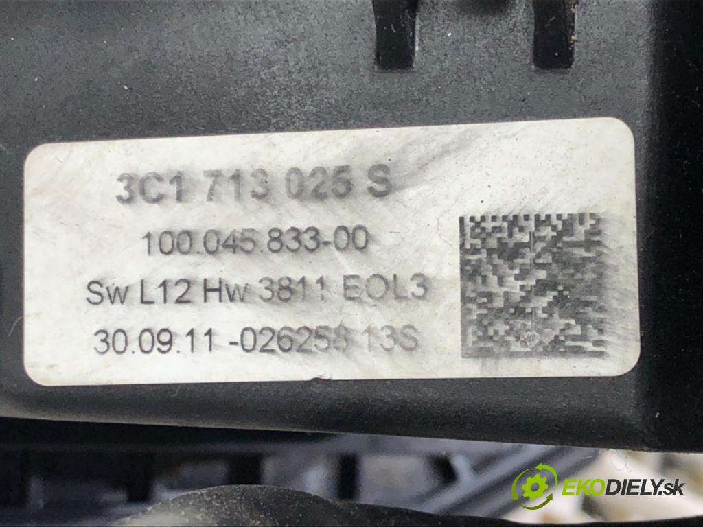 VW PASSAT B7 (362) 2010 - 2015    2.0 TDI 125 kW [170 KM] olej napędowy 2010 - 2014  Kulisa 3C1713025S (Rýchlostné páky / kulisy)