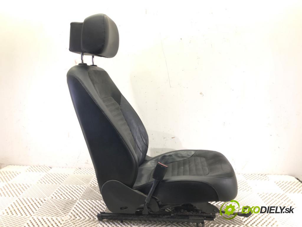 VW PASSAT B7 (362) 2010 - 2015    2.0 TDI 125 kW [170 KM] olej napędowy 2010 - 2014  Sedadlo ľavy predný