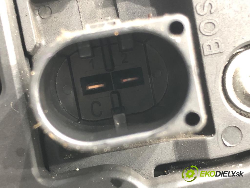 VW PASSAT B7 (362) 2010 - 2015    2.0 TDI 125 kW [170 KM] olej napędowy 2010 - 2014  Alternátor 03L903023D (Alternátory)