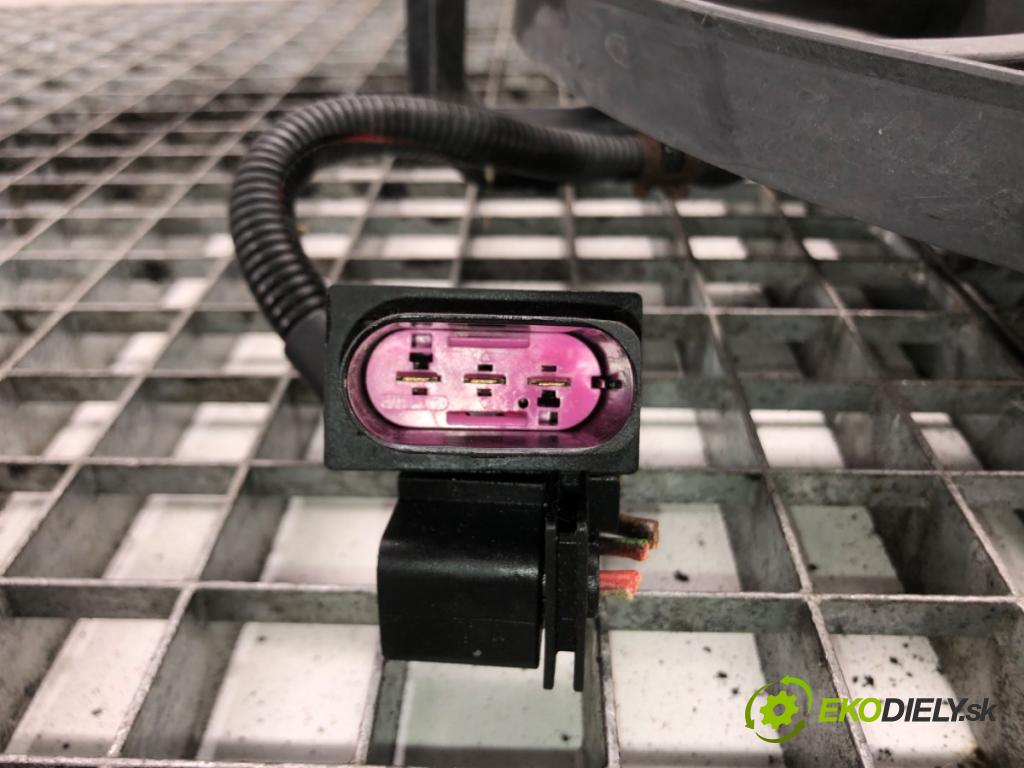 SEAT IBIZA III (6L1) 2002 - 2009    1.4 16V 55 kW [75 KM] benzyna 2002 - 2007  ventilátor chladiče 6Q0121206 (Ventilátory)