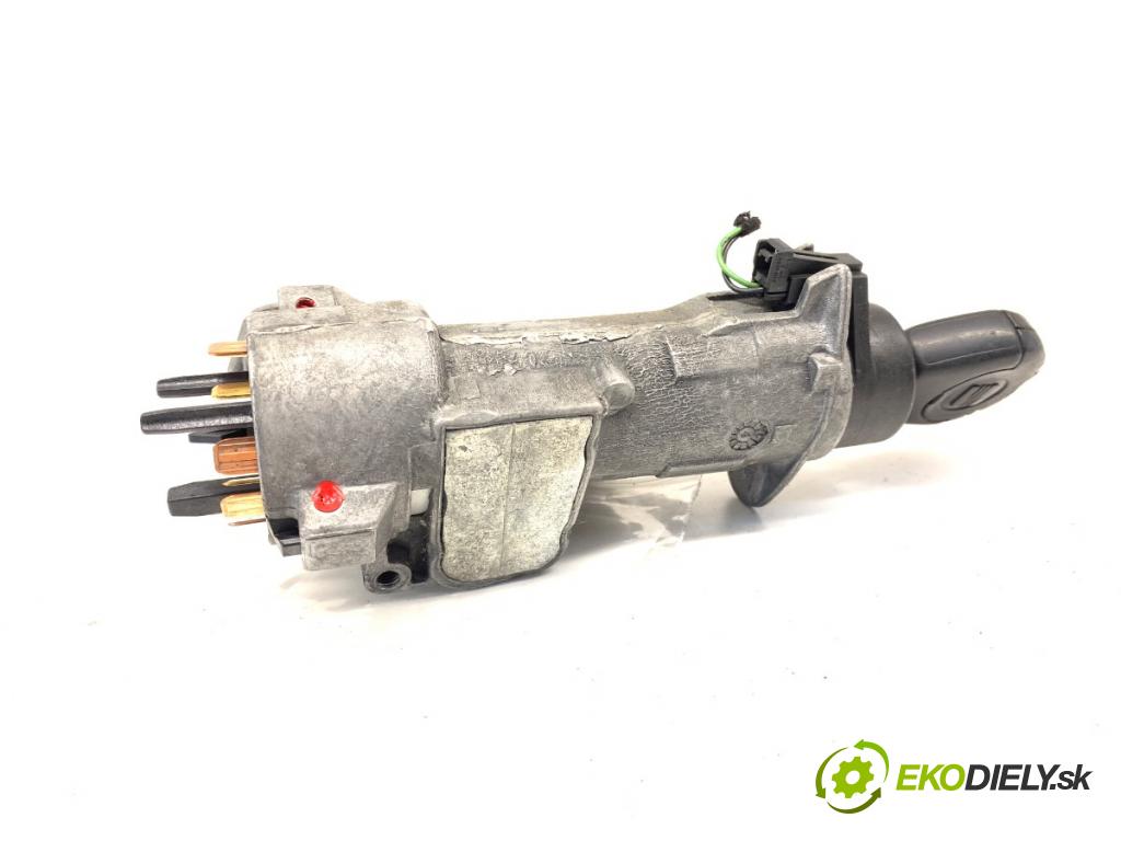 SEAT IBIZA III (6L1) 2002 - 2009    1.4 16V 55 kW [75 KM] benzyna 2002 - 2007  spinačka 4B0905851C (Spínacie skrinky a kľúče)