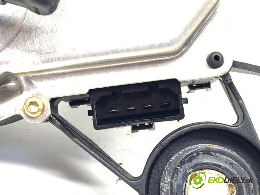 SEAT IBIZA III (6L1) 2002 - 2009    1.4 16V 55 kW [75 KM] benzyna 2002 - 2007  motor stěračů zadní část 6L6955711B