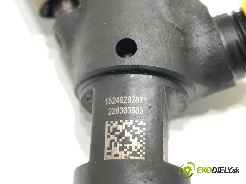 SKODA OCTAVIA III (5E3, NL3, NR3) 2012 - 2022    1.6 TDI 81 kW [110 KM] olej napędowy 2013 - 2022  Vstrekovacie ventily 228363983