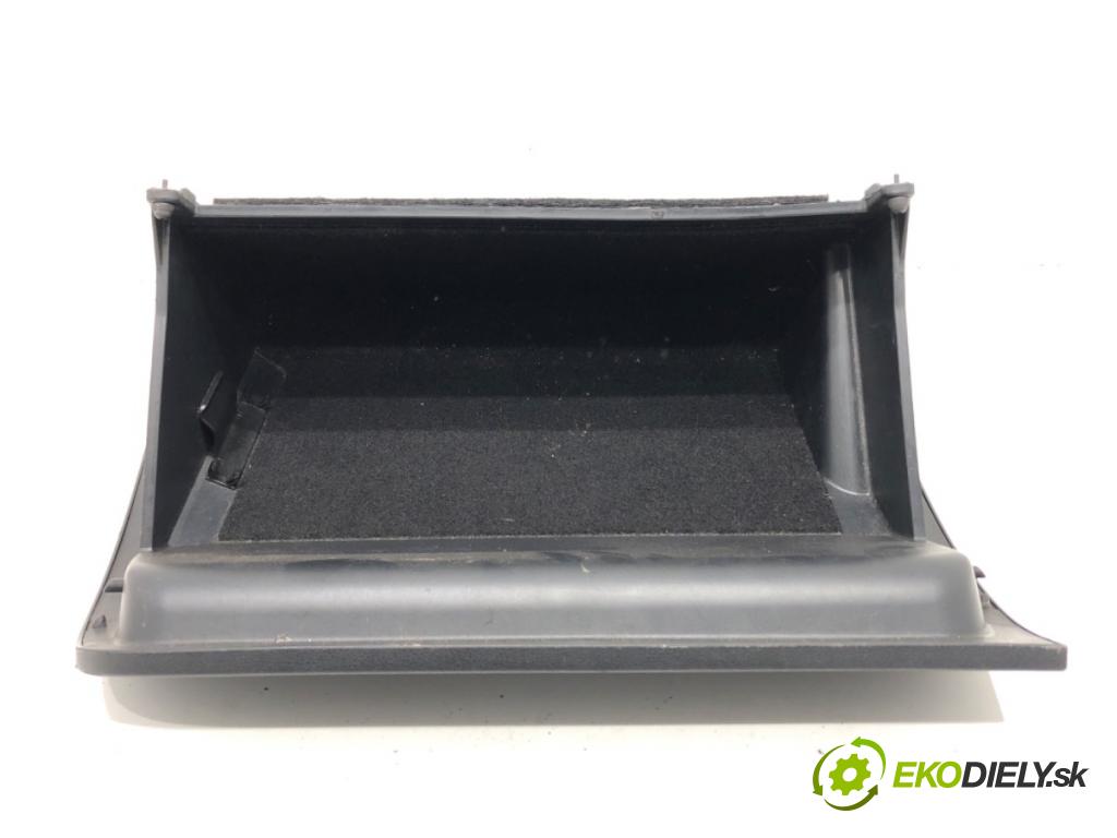 SKODA OCTAVIA III (5E3, NL3, NR3) 2012 - 2022    1.6 TDI 81 kW [110 KM] olej napędowy 2013 - 2022  Priehradka, kastlík spolujazdca 5E1857121A (Priehradky, kastlíky)