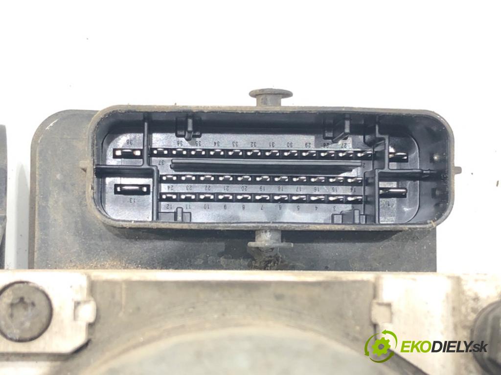 SKODA OCTAVIA III (5E3, NL3, NR3) 2012 - 2022    1.6 TDI 81 kW [110 KM] olej napędowy 2013 - 2022  Pumpa ABS 3Q0614517T (Pumpy ABS)