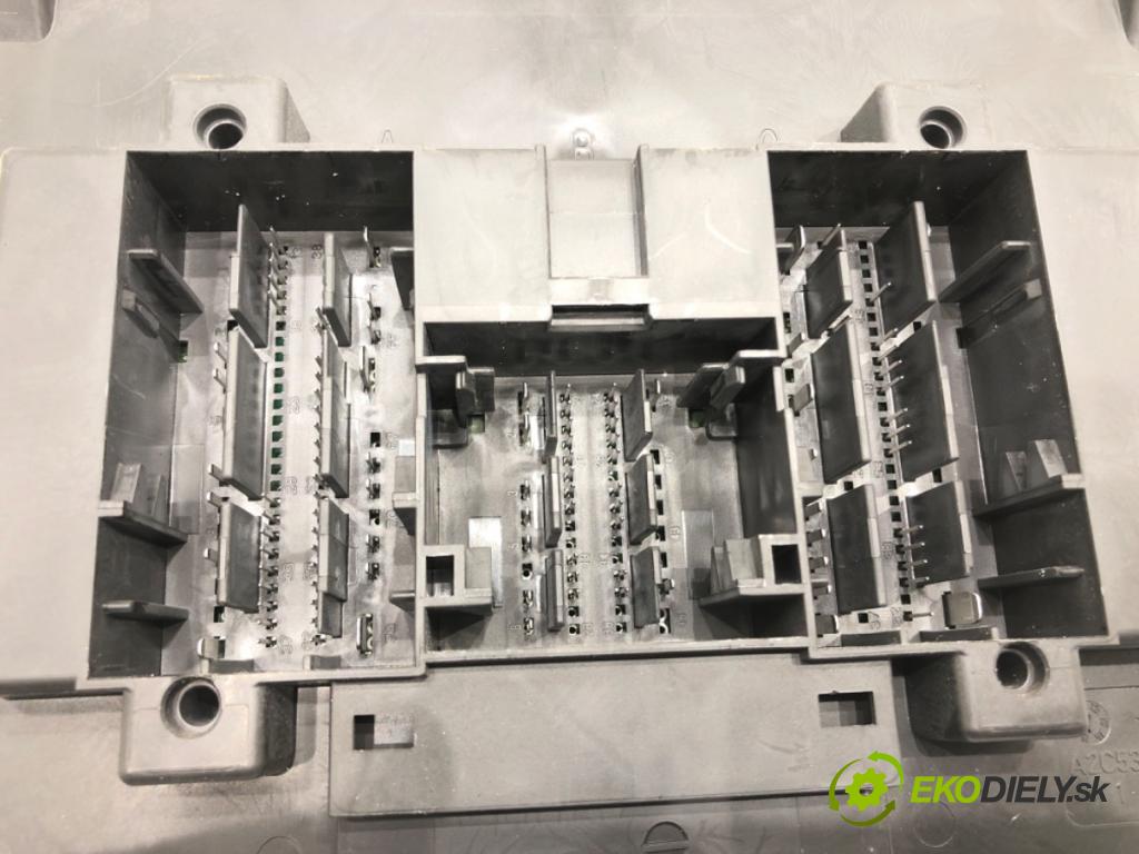 SKODA OCTAVIA III (5E3, NL3, NR3) 2012 - 2022    1.6 TDI 81 kW [110 KM] olej napędowy 2013 - 2022  Modul komfortu 5Q0937084AQ (Moduly komfortu)