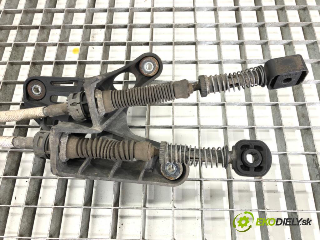 SKODA OCTAVIA III (5E3, NL3, NR3) 2012 - 2022    1.6 TDI 81 kW [110 KM] olej napędowy 2013 - 2022  Kulisa 5Q0711049AP (Rýchlostné páky / kulisy)