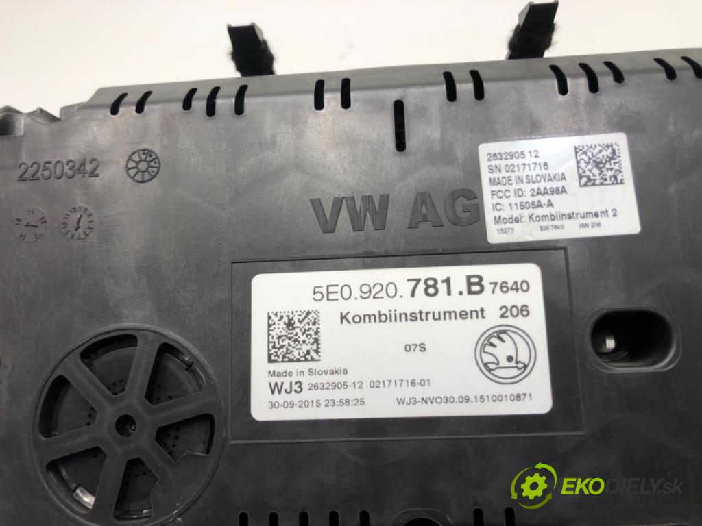 SKODA OCTAVIA III (5E3, NL3, NR3) 2012 - 2022    1.6 TDI 81 kW [110 KM] olej napędowy 2013 - 2022  Prístrojovka 5E0920781B (Prístrojové dosky, displeje)