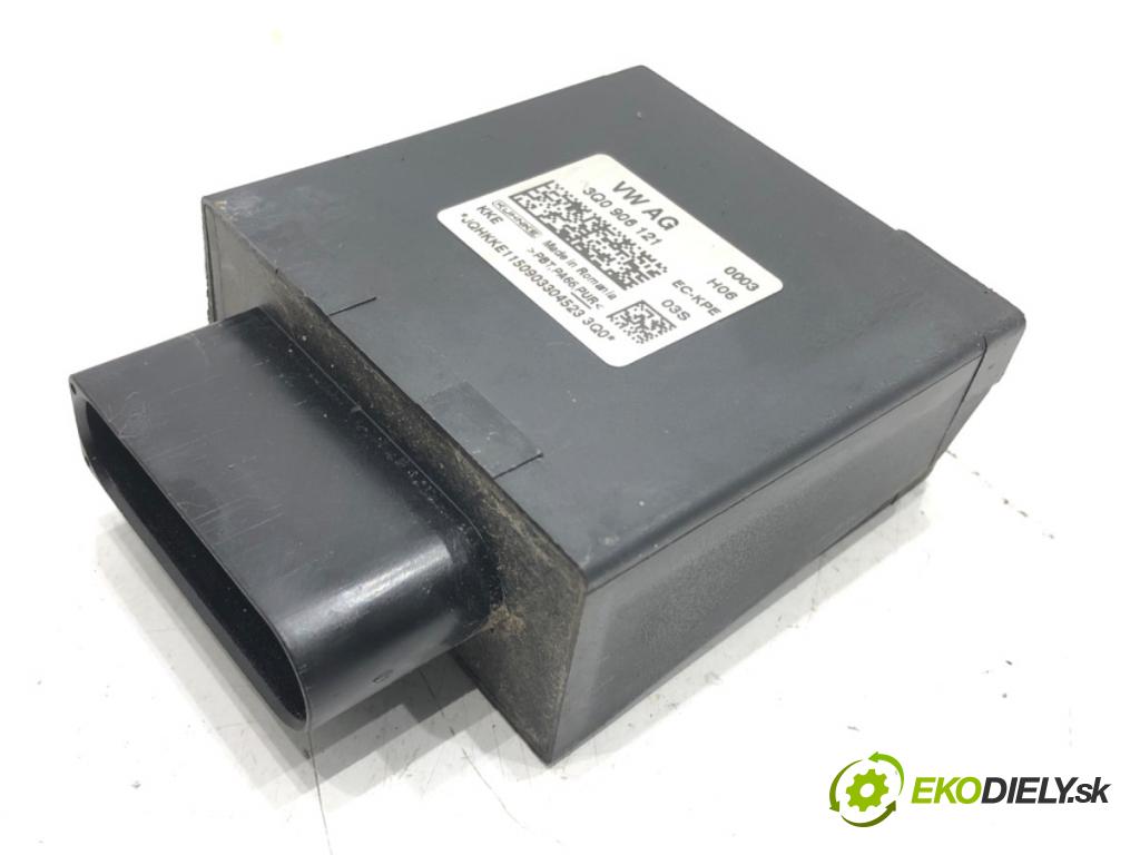 SKODA OCTAVIA III liftback 2015 81 kW 1.6 TDI 1598 Modul pumpy paliva 3Q0906121