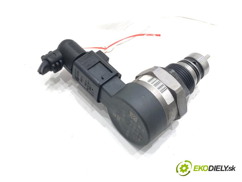 VW PASSAT B7 (362) 2010 - 2015    2.0 TDI 125 kW [170 KM] olej napędowy 2010 - 2014  Regulátor tlaku paliva 057130764AB (Ostatné)