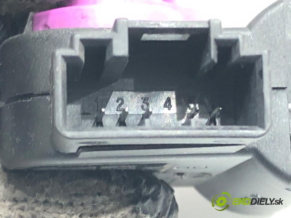 AUDI A4 B7 Avant (8ED) 2004 - 2008    1.9 TDI 85 kW [116 KM] olej napędowy 2004 - 2008  motorek topení 0132801300 8E1820511A (Motorky topení)