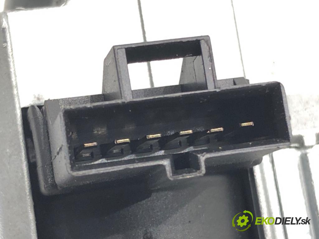 OPEL CORSA D (S07) 2006 - 2014    1.2 (L08, L68) 59 kW [80 KM] benzyna 2006 - 2014  spinačka 56155E (Spínacie skrinky a kľúče)