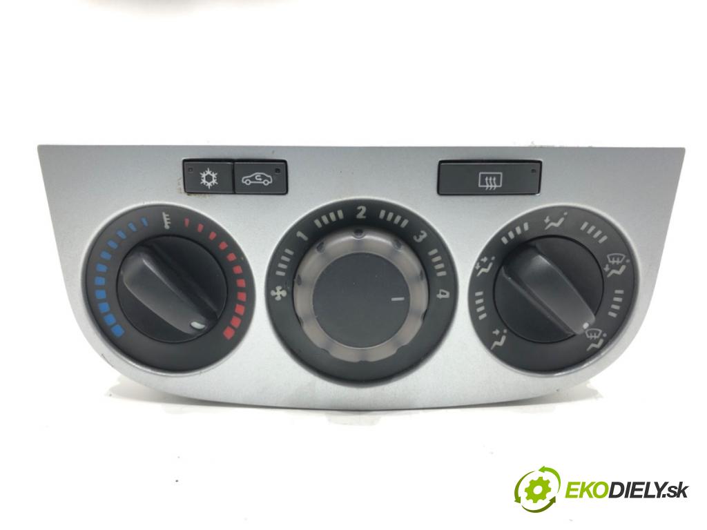 OPEL CORSA D (S07) 2006 - 2014    1.2 (L08, L68) 59 kW [80 KM] benzyna 2006 - 2014  Panel ovládania kúrenia 466119570 (Prepínače, spínače, tlačidlá a ovládače kúrenia)