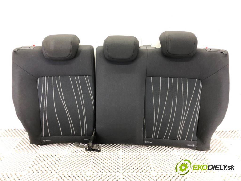 OPEL CORSA D (S07) 2006 - 2014    1.2 (L08, L68) 59 kW [80 KM] benzyna 2006 - 2014  Sedadlo druhý rad