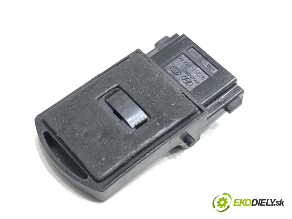 KIA RIO IV liftback 2020 62 kW 1.2 CVVT 1197 Snímač ZÁPAD SLNKA: 97257-XXXX