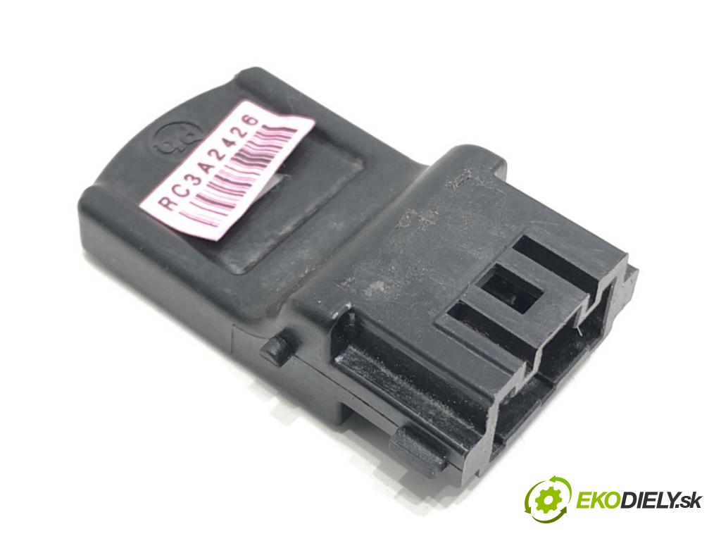 KIA RIO IV liftback 2020 62 kW 1.2 CVVT 1197 Snímač ZÁPAD SLNKA: 97257-XXXX