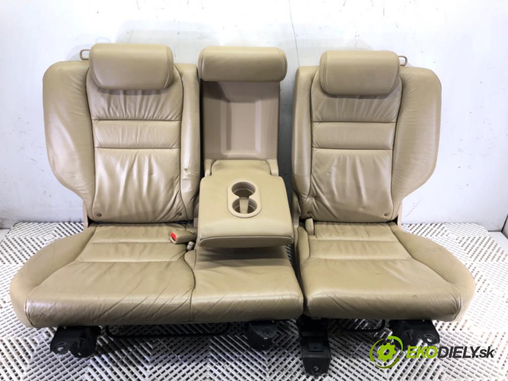 HONDA CR-V III (RE_) 2006 - 2022    2.0 i-VTEC (RE5, RE1) 110 kW [150 KM] benzyna 2007 - 2012  Sedadlo druhý rad