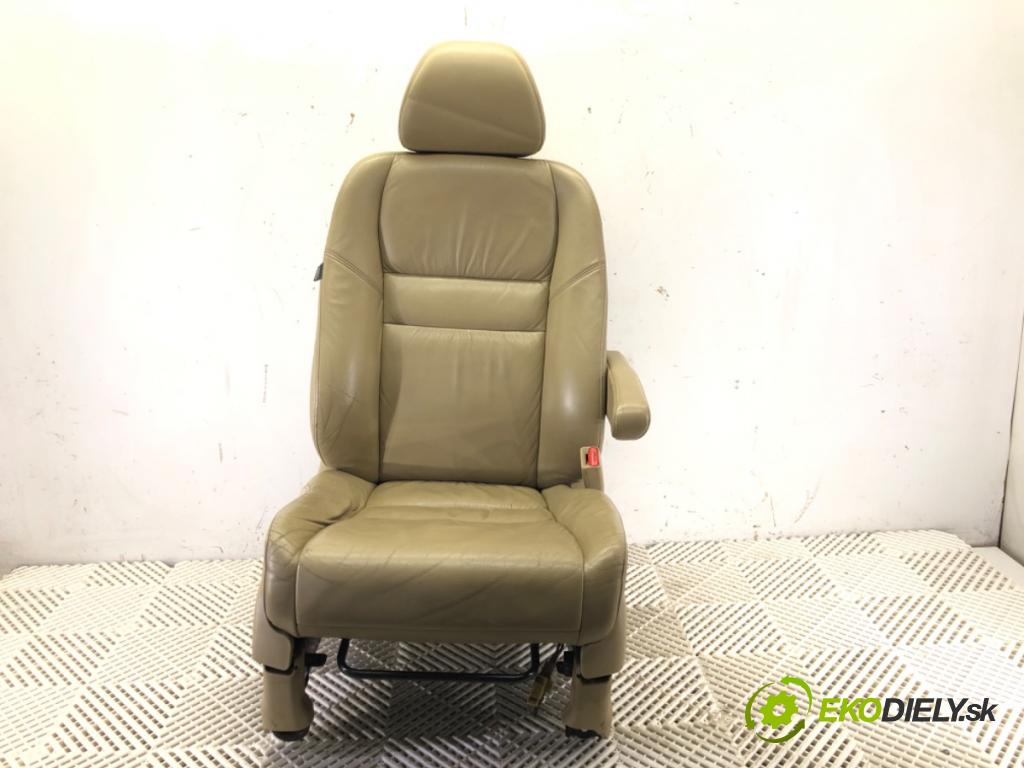 HONDA CR-V III (RE_) 2006 - 2022    2.0 i-VTEC (RE5, RE1) 110 kW [150 KM] benzyna 2007 - 2012  Sedadlo pravy predný 