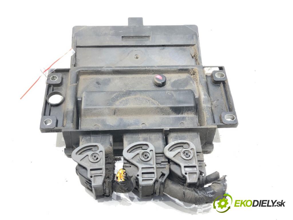 NISSAN MICRA III (K12) 2002 - 2010    1.5 dCi 63 kW [86 KM] olej napędowy 2005 - 2010  riadiaca jednotka Motor 8200399038 (Riadiace jednotky)