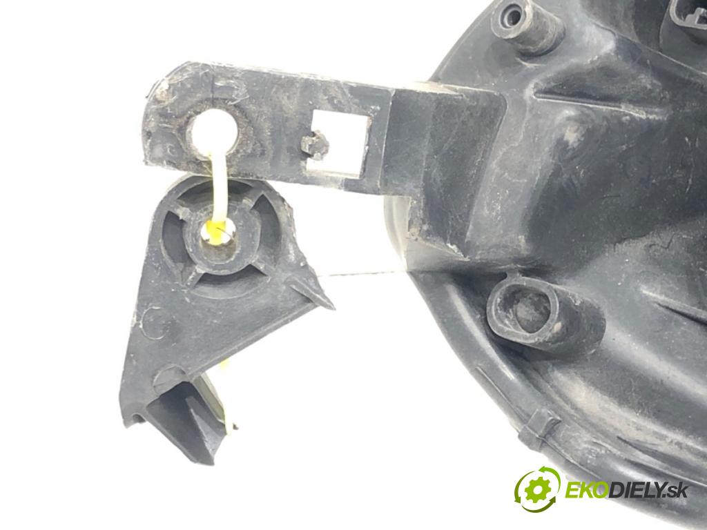 NISSAN MICRA III (K12) 2002 - 2010    1.5 dCi 63 kW [86 KM] olej napędowy 2005 - 2010  světlomet levý přední část 26060BC500