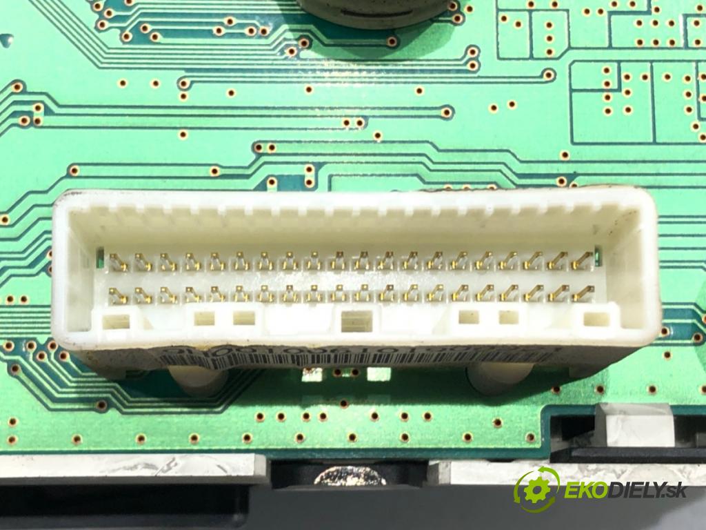 NISSAN MICRA III (K12) 2002 - 2010    1.5 dCi 63 kW [86 KM] olej napędowy 2005 - 2010  Prístrojovka BC68B (Prístrojové dosky, displeje)