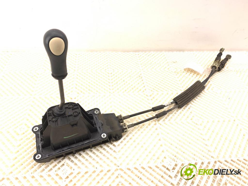 NISSAN MICRA III (K12) 2002 - 2010    1.5 dCi 63 kW [86 KM] olej napędowy 2005 - 2010  Kulisa  (Rýchlostná páka (kulisa))