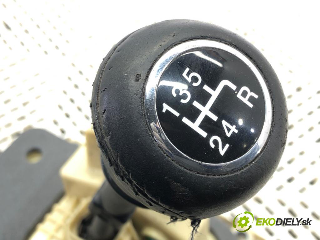 FIAT BRAVO II (198_) 2006 - 2022    1.9 D Multijet (198AXB1A) 88 kW [120 KM] olej napędowy 2007 - 2014  Kulisa 553499490 (Rýchlostné páky / kulisy)