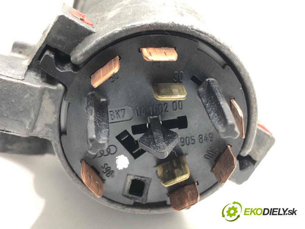 SEAT LEON (1M1) 1999 - 2006    1.6 16 V 77 kW [105 KM] benzyna 2000 - 2006  spinačka 4B0905851C (Spínacie skrinky a kľúče)
