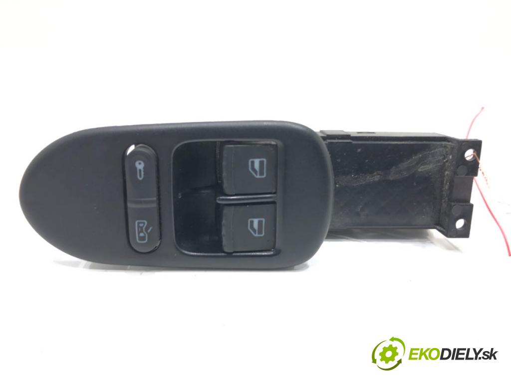 SEAT LEON (1M1) 1999 - 2006    1.6 16 V 77 kW [105 KM] benzyna 2000 - 2006  Prepínač okien  (Prepínače, spínače, tlačidlá a ovládače kúrenia)