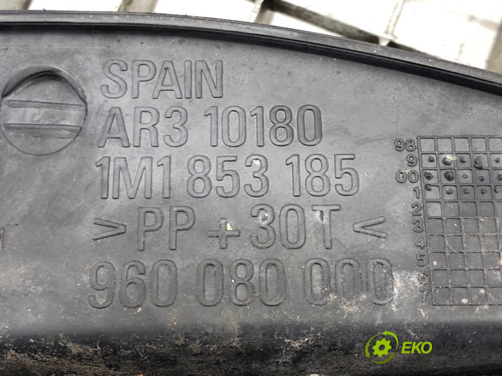 SEAT LEON (1M1) 1999 - 2006    1.6 16 V 77 kW [105 KM] benzyna 2000 - 2006  Torpédo, plast pod čelné okno 1M1853185 (Torpéda)