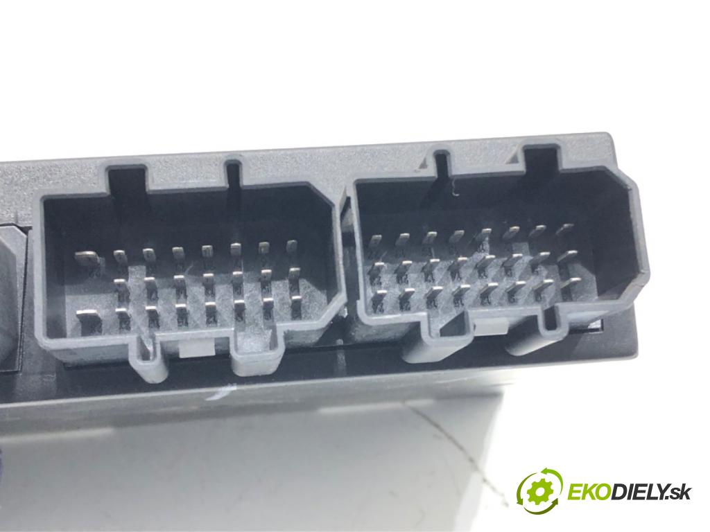 SEAT LEON (1M1) 1999 - 2006    1.6 16 V 77 kW [105 KM] benzyna 2000 - 2006  Modul komfortu 1C0959799E (Moduly komfortu)