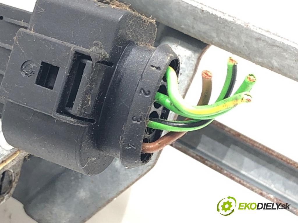 SEAT LEON (1M1) 1999 - 2006    1.6 16 V 77 kW [105 KM] benzyna 2000 - 2006  Mechanizmus stieračov predný 1M1955023D (Motorčeky stieračov predné)