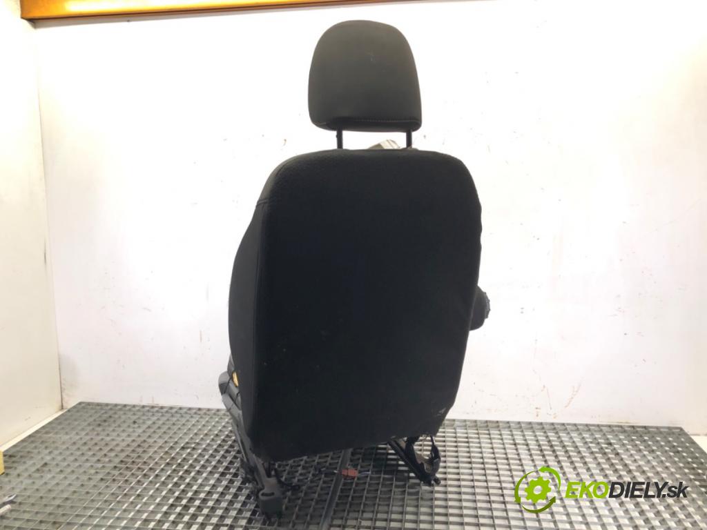 RENAULT TRAFIC III Autobus (JG_) 2014 - 2022    1.6 dCi 115 (JGMD) 85 kW [116 KM] olej napędowy 2014 - 2022  Sedadlo ľavy predný