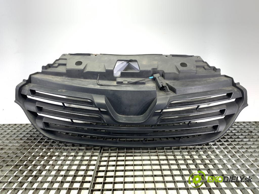 RENAULT TRAFIC III Autobus (JG_) 2014 - 2022    1.6 dCi 115 (JGMD) 85 kW [116 KM] olej napędowy 2014 - 2022  mřížka maska 623108673R (Mřížky (masky) chladičů)