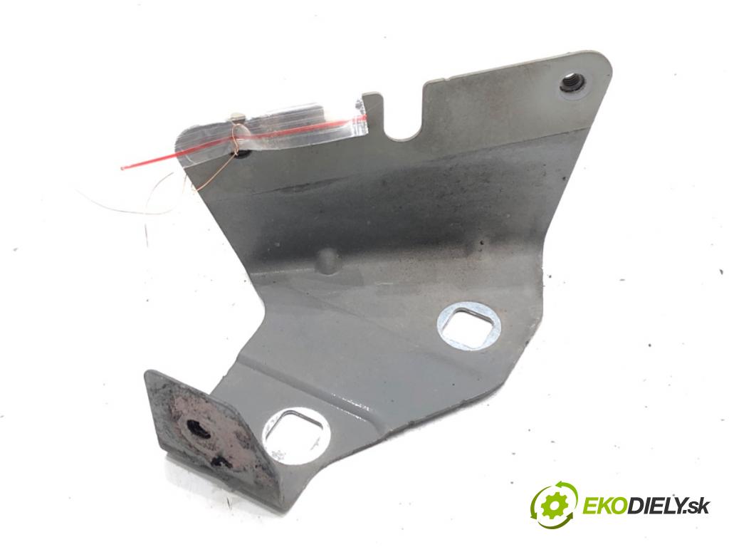 RENAULT TRAFIC III Autobus 2016 85 kW 1.6 dCi 115 (JGMD) 1598 držiak Uchytenie blatníka ľavy predný 52045R