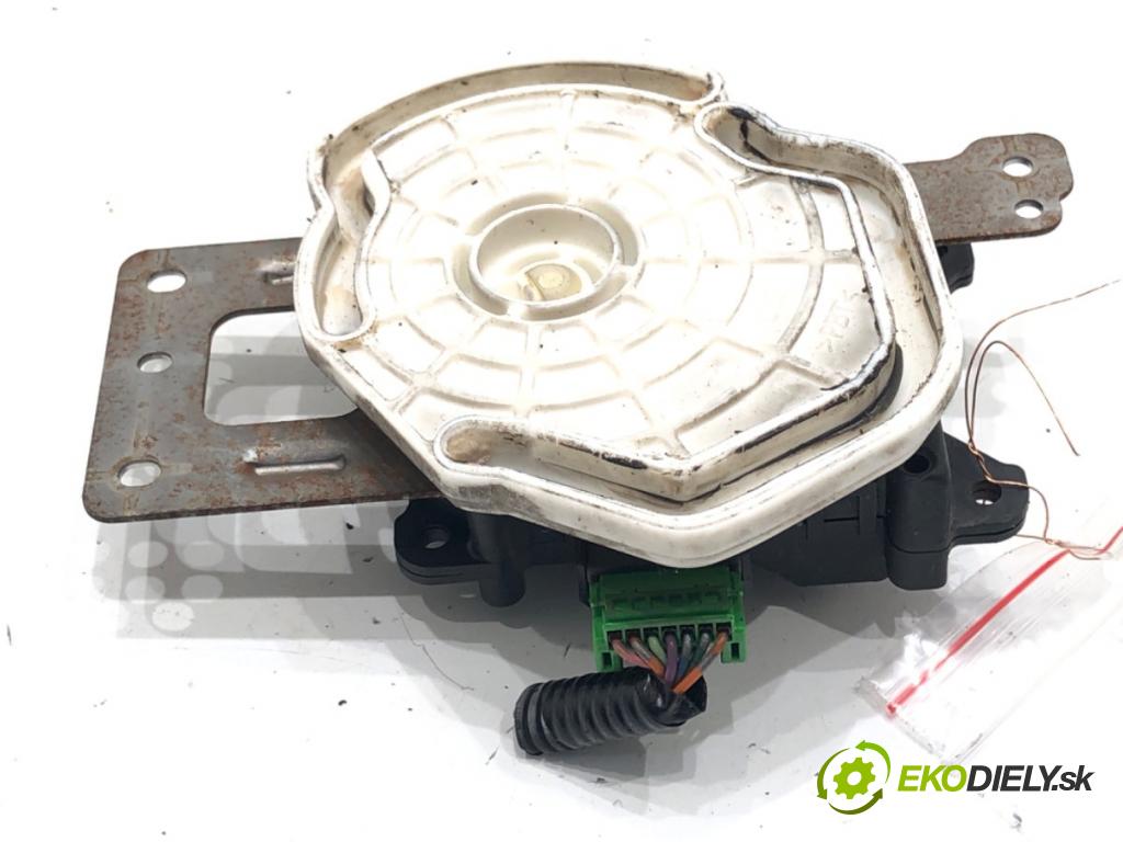 HONDA CR-V III (RE_) 2006 - 2022    2.0 i-VTEC (RE5, RE1) 110 kW [150 KM] benzyna 2007 - 2012  motorek topení 063700-8340 (Motorky topení)