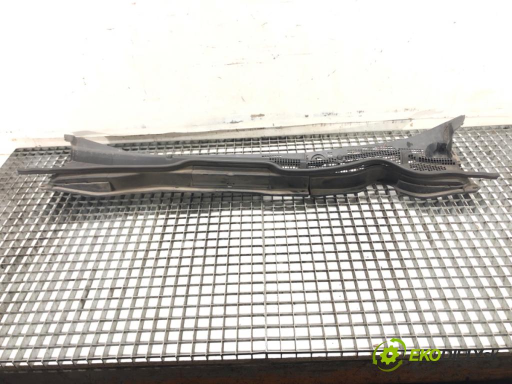 HONDA CR-V III (RE_) 2006 - 2022    2.0 i-VTEC (RE5, RE1) 110 kW [150 KM] benzyna 2007 - 2012  Torpédo, plast pod čelné okno  (Torpéda)